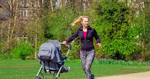 Fitnessprogramm: Mit Kind & KiWa | Mamas | Pempelfort