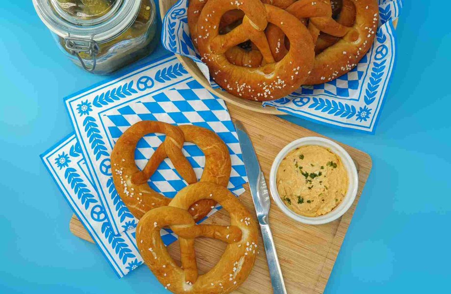 Bayrischer Backkurs: Brezen & Weißwurstfrühstück | Erwachsene | Schwanthalerhöhe