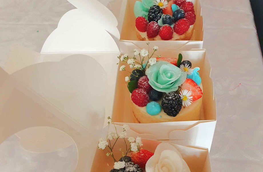 Mini-Tortenkurs "Naked Cakes" | 12  - 18 Jahre | Schwanthalerhöhe
