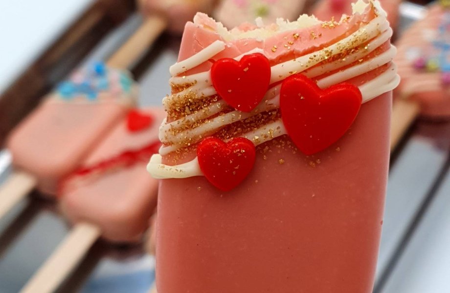 Mama-Kind-Backkurs in München: Cakesicles backen | 10  - 99 Jahre | Hadern