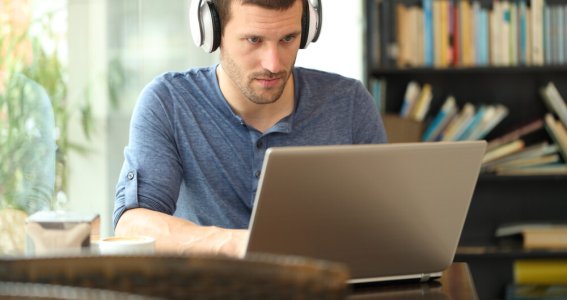 Grundlagen: Präsentationserstellung mit PowerPoint | Erwachsene | Online