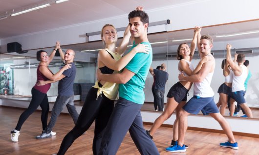 Salsa Refresher Kurs Intermediate 1 + 2 | Erwachsene | München