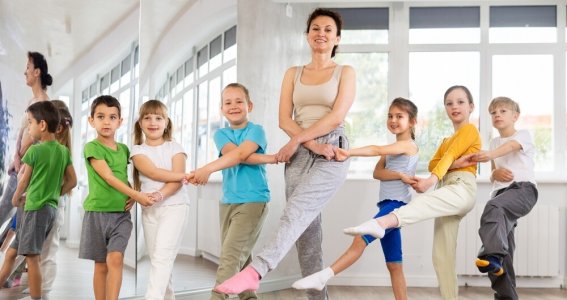 Tanzkurs: Greek Dance | 6  - 9 Jahre | Neuhausen-Nymphenburg