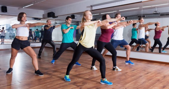 Tanzkurs: Zumba für Einsteiger | Erwachsene | Centrum
