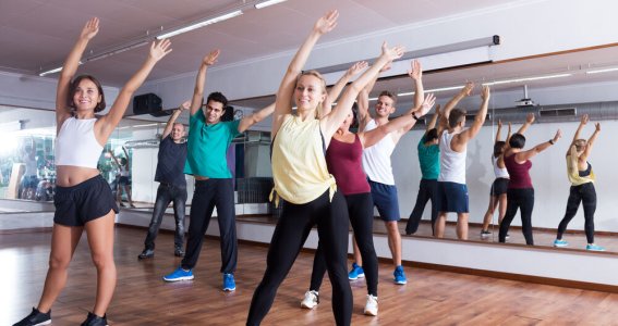 Tanzkurs: Zumba für Einsteiger | Erwachsene | Centrum