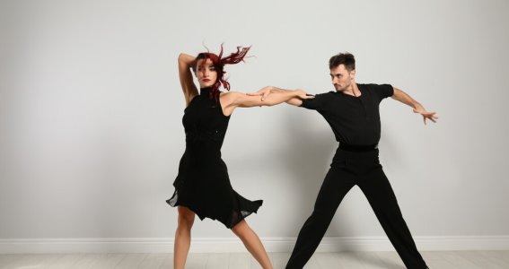 Tanz-Workshop: Cuban Salsa Lady Style | Erwachsene | Centrum