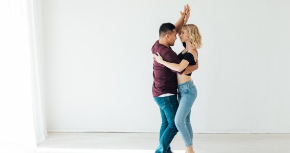 Tanzkurs: Kizomba für Anfänger | Erwachsene | Centrum