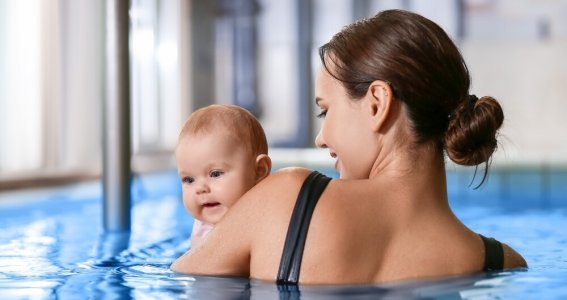 Schwimmkurs: Babyschwimmen | 3  - 9 Monate | Wasserburg a. Inn