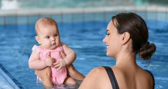 Schwimmkurs: Babyschwimmen | 3  - 9 Monate | Wasserburg a. Inn