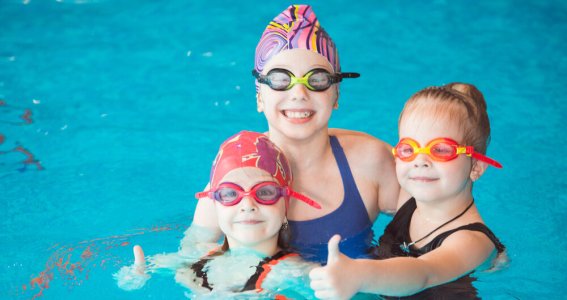Ferien-Schwimmkurse Kinder Fortgeschrittene | 5  - 10 Jahre | Schwand