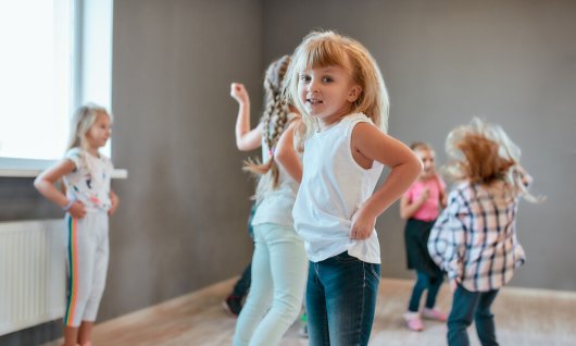 Tanzkurs: Eltern Kind Tanz | 1.5  - 4 Jahre | Gerresheim