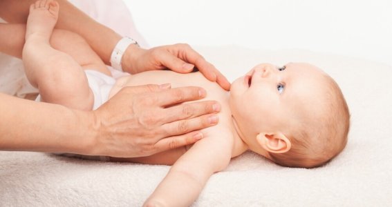 Babymassage: Harmonische Babymassage | 6 Monate - 1 Jahr | Dachau