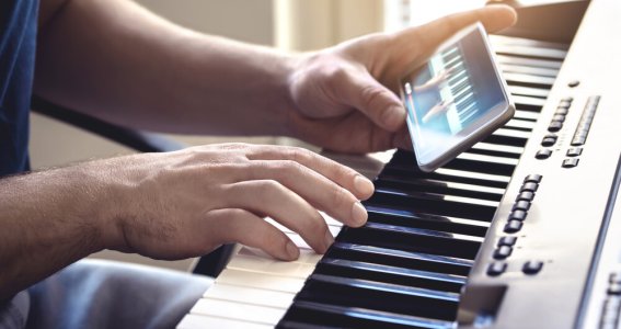 Lumino Musik: Musikproduktion als Kunst | Erwachsene | Online