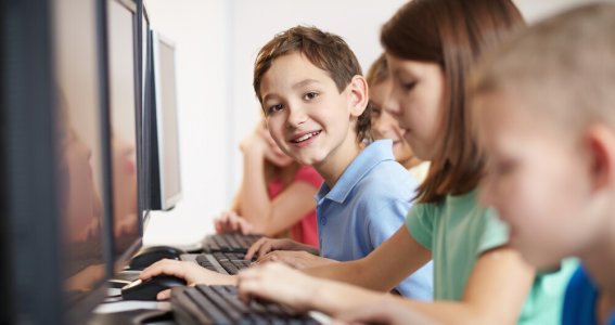 Workshop: KI malt Bilder (Text-zu-Bild) | 8  - 12 Jahre | München