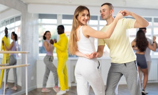 Tanzkurs: Bachata Intermediate 1 | Erwachsene | Berg am Laim Tanzkurs: Bachata Intermediate 1 | Erwachsene | Berg am Laim