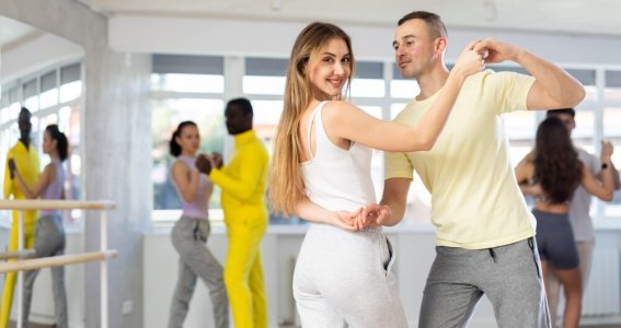 Tanzkurs: Bachata Intermediate 1 | Erwachsene | Berg am Laim Tanzkurs: Bachata Intermediate 1 | Erwachsene | Berg am Laim
