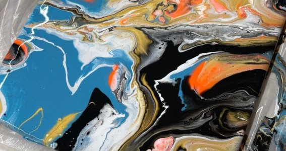 Workshop:  Acryl Pouring Techniken – Gold Edition | Erwachsene | Oberbilk Workshop:  Acryl Pouring Techniken – Gold Edition | Erwachsene | Oberbilk