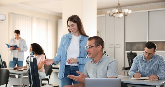 Canva für Einsteiger – kreativ gestalten | Erwachsene | Moosach