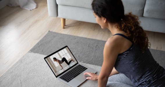 Pilates nach Geburt | Mamas | Online